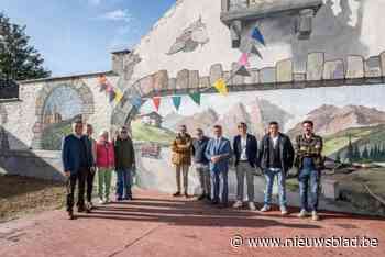 Muurschilderij ‘Zwitserland’ van Roger Noyez opgenomen in grotere mural: “Met knipoogje naar Krottegem”