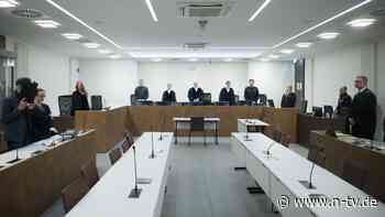 Angeklagter schweigt: Staatsanwaltschaft fordert lange Haft im Stasi-Mordprozess