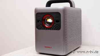 Tolles Bild, einfach, vielseitig: Anker Nebula Cosmos 4K SE ist ein kompletter 4K-Beamer