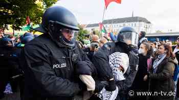 Greta Thunberg auch in Berlin: Propalästinensische Demonstranten greifen Polizei an