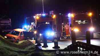 Stau nach Unfall auf A94 bei Dorfen