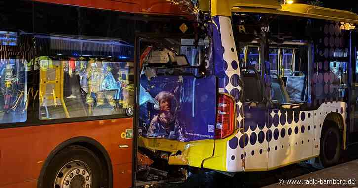 Busunfall in Regensburg mit etwa 50 Verletzten