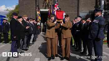 Guard of honour at funeral for D-Day veteran