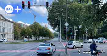 Gefahr durch Rechtsabbieger: Hannover schaltet Ampelphasen an Kreuzungen neu