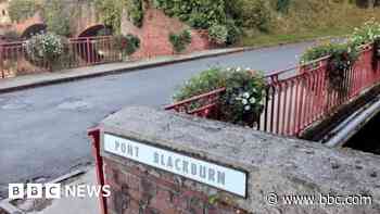 Cross-channel celebrations for post WW1 bridge