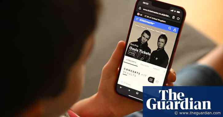 Oasis ticket sales push UK non-essential spending to highest level this year