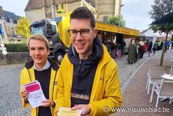 Jongerenafdeling voert actie tegen tweetalige kiescampagne: “Wil je een ‘pintje alsjeblieft?’ of ‘Une bière svp?’”