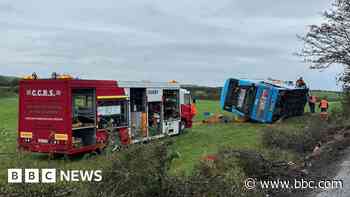 Bus rescuer used hammer to free pupils crying for help