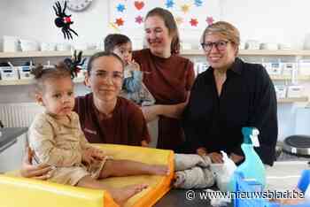 Kersvers minister Gennez brengt eerste werkbezoek aan kinderdagverblijf