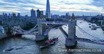 Photos show moment world’s ‘last’ 1940s paddle steamer passes under Tower Bridge