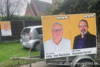 Niet de Italiaanse sportwagen, maar wel… een verkiezingsbord: onbekenden stelen ‘Ferrari’