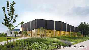 Nieuw zwembad met aluminium kozijnen en vliesgevel