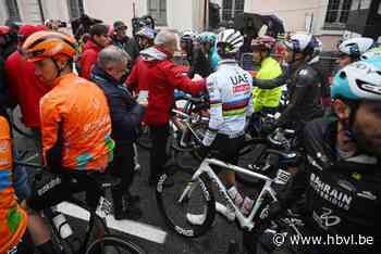 Ben Hermans reed mee in door hevige regenval stopgezette Tre Valli Varesine: “De riooldeksels kwamen zelfs los”