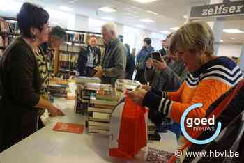 Stormloop in Palethe voor boekenverkoop ten voordele van 11.11.11