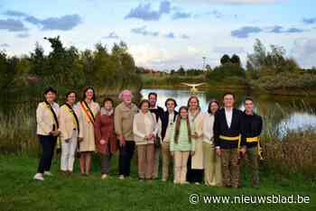 Burgervader Karlos Callens krijgt jaar na overlijden kunstwerk in De Waterbek: “Dit was een van zijn favoriete plekken”