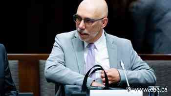 Inflation, interest rates hit lower-income Canadians' purchasing power harder: report