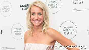 Dionne Stax deelt fotoshoot met hoogzwangere buik: 'Aftellen'