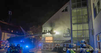 Dramatischer Hotelbrand in Bamberg: Angrenzende Läden kämpfen mit Folgen