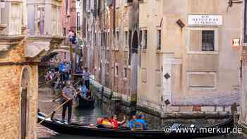 Bar-Besitzer in Italien verklagt Stadt wegen hohem Wellengang – Gäste stehen oft im Wasser
