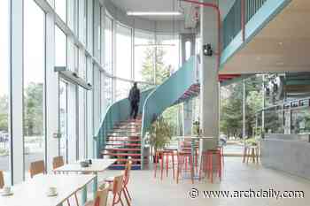 Mashup Bar Restaurant and Microbrewery / Vous Architecture & Design