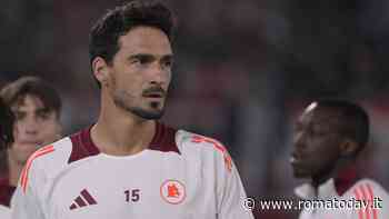 Hummels non gioca nella Roma: il post social del difensore