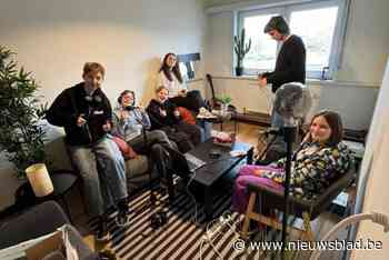 Jongeren maken podcast over maatschappelijke thema’s: “Ook ouders, hulpverleners en leerkrachten moeten hier eens naar luisteren”