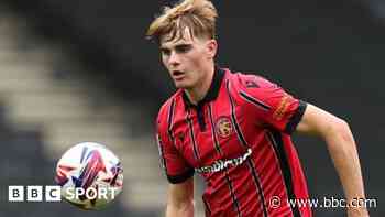 Walsall staff & players 'pivotal' to Lowe progress