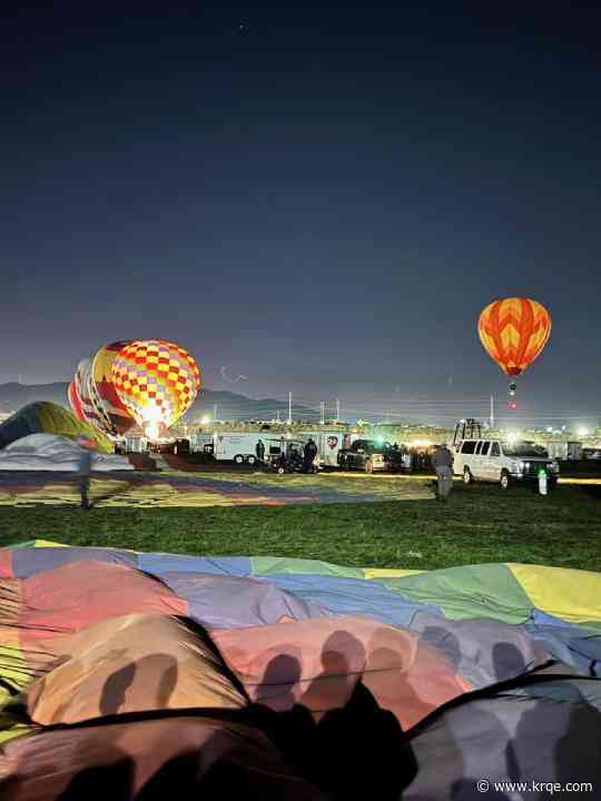 WATCH: Green flag is up at Balloon Fiesta day 5