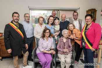 Elisabeth blaast 108 kaarsjes uit: “Ik probeer altijd content te zijn”