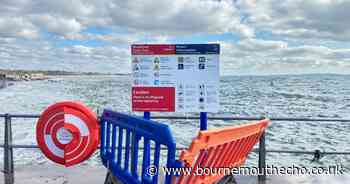 New sign sparks confusion over crabbing ban at Mudeford Quay