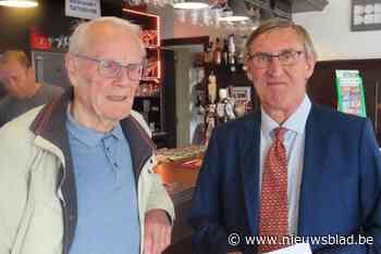 Wielerfanaat Luc Wuyts tegen wielerlegende Jan Janssen: “Je bezorgde mij een jeugdtrauma in de Tour van 1968, maar ’t is je vergeven”