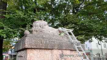 180 Kilo schwer: Warum war der Löwenkopf am Aiblinger Kriegerdenkmal verschwunden?