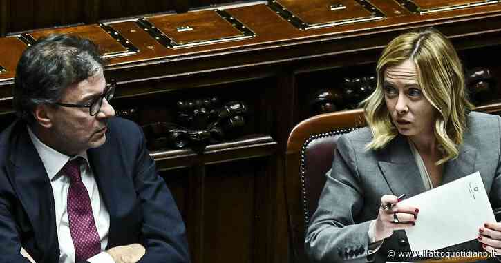 Meloni: “Non aumentiamo tasse né chiediamo sacrifici”. L’opposizione: “Mente. Salgono le accise e Giorgetti annuncia rincari sulle case”