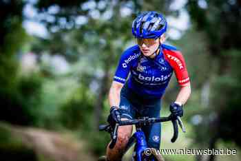 Een jaar geleden scheurde ze een nier in Beringen, nu begint Fleur Moors er aan haar veldritseizoen: “Hoop op betere start”