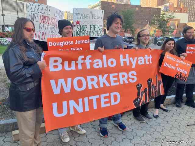 Workers at Hyatt Regency announce union campaign