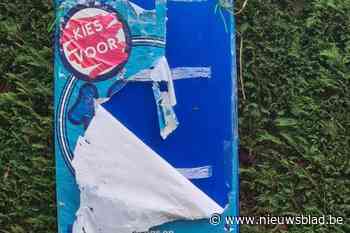 Al twintig affiches van nieuwe politieke beweging 1830-31 gevandaliseerd: “Bijna 400 euro kwijt uit eigen zak”