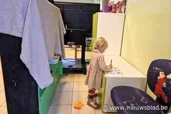 Kleuters De Kleine Picasso trekken naar de stembus