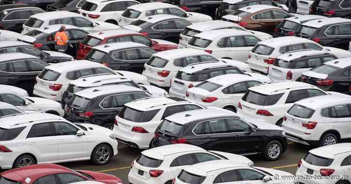 BMW und Mercedes verkaufen weniger Autos