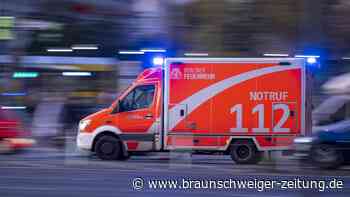 Wolfsburg: Frau überschlägt sich mit Auto – fünf Wagen beschädigt