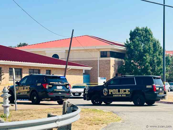 Austin ISD middle school student stabbed, another student apprehended