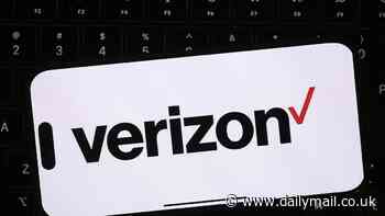 Verizon goes down across the US with users unable to send text messages or make calls