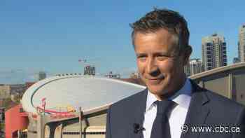 Former Calgary councillor jumps into race for mayor's chair, promising 4-year tax freeze