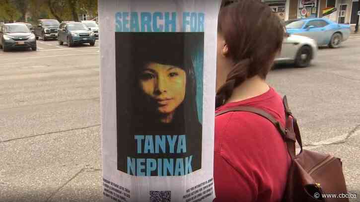 Loved ones gather to mark birthday of Winnipeg woman missing since 2011