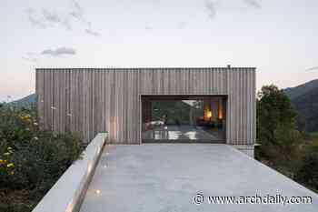 Saint-Andéol House Renovation and Extension / Banquet