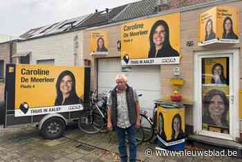 “Is het duidelijk op wie ik ga stemmen?”: superfan Johan bezet huis met borden van zijn buurvrouw