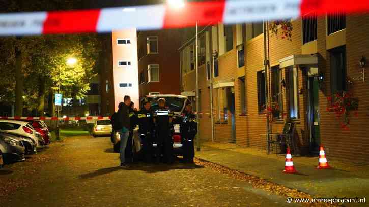 Ramen flat sneuvelen bij explosie, ingebouwde lampen komen naar beneden