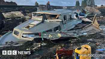 Couple homeless after 'scary' houseboat disaster