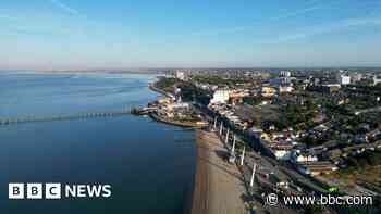 Pier manager admits selling metal from city's dock
