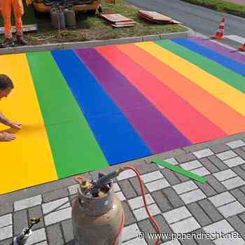 D66 stelt vragen over graffiti teksten op regenboogpad