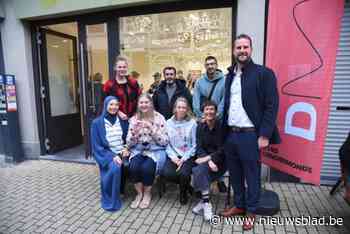 Oude Vest krijgt pop-upversie Buurtpunt: “Waar buurtbewoners elkaar kunnen ontmoeten en ondersteunen”